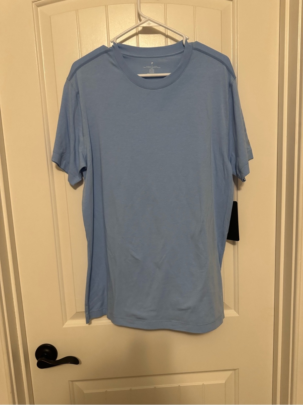 Fabletics 24/7 Tee NWT Light Blue Size Medium Mens